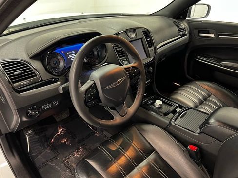 Used 2023 Chrysler 300 S image 15