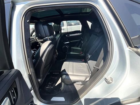 Used 2020 Porsche Cayenne Turbo AWD/4WD image 27