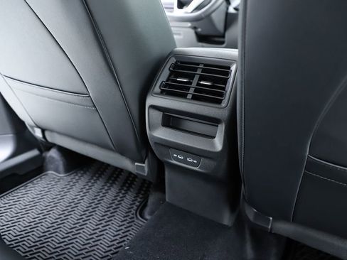 New 2026 Volkswagen Tiguan SE image 76