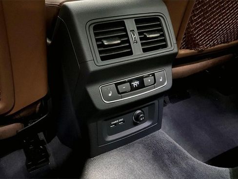 Used 2023 Audi Q5 e Prestige w/ Prestige Package image 24