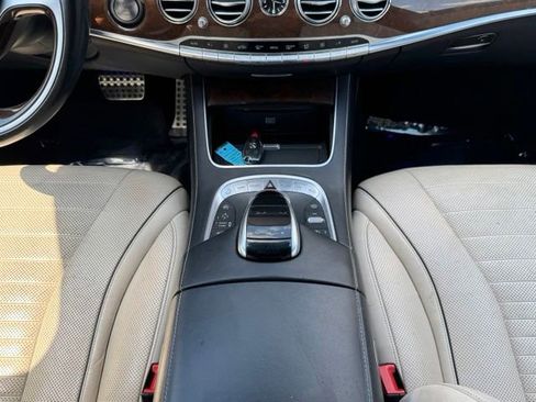 Used 2015 Mercedes-Benz S 550 Sedan image 21