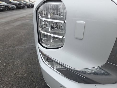 Used 2024 Mitsubishi Outlander SEL image 14