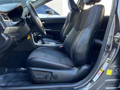 Used 2017 Toyota Camry SE w/ Moonroof Package image 80