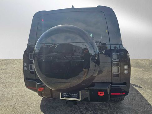 New 2025 Land Rover Defender 130 X image 4