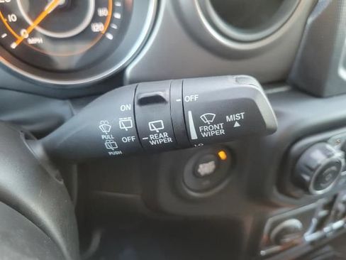 Used 2023 Jeep Wrangler Sport S image 30