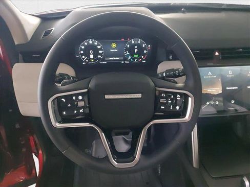 New 2025 Land Rover Discovery Sport S image 18