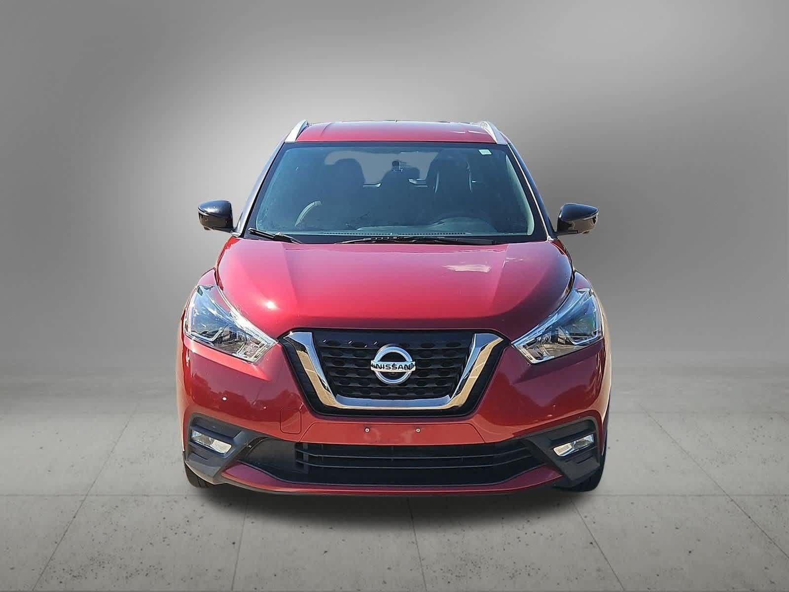 Used 2019 Nissan Kicks SR w/ SR Premium Package FWD image 9