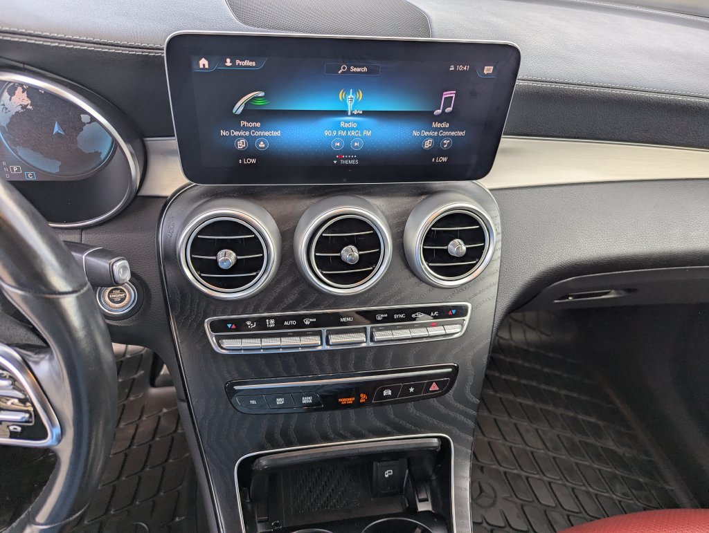 Used 2023 Mercedes-Benz GLC 300 4MATIC Coupe image 14