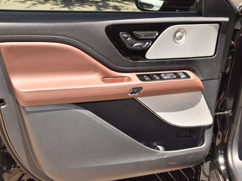New 2026 Lincoln Aviator Reserve AWD/4WD image 35