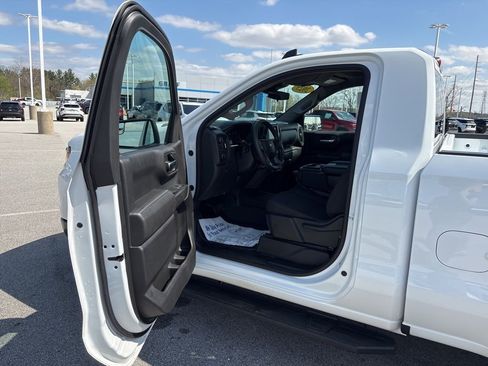 Used 2025 Chevrolet Silverado 1500 W/T w/ WT Value Package AWD/4WD image 8