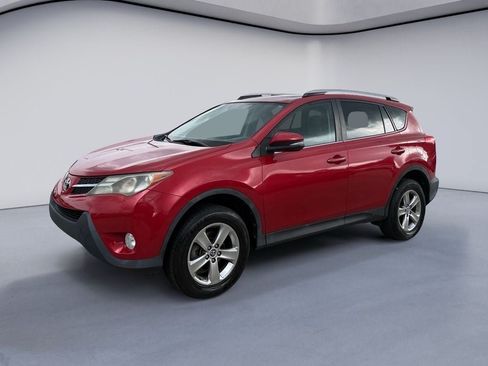 Used 2015 Toyota RAV4 XLE FWD image 1