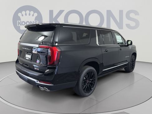 New 2026 GMC Yukon XL Denali w/ Sun & Power Step Package AWD/4WD image 7