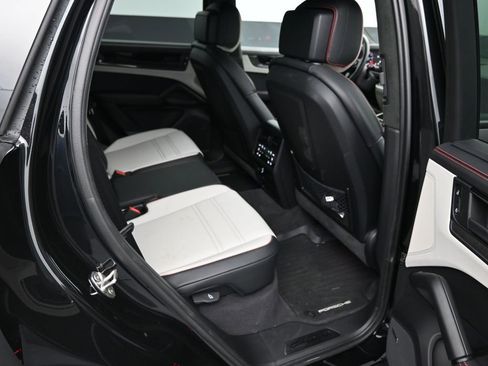 New 2025 Porsche Cayenne GTS image 15