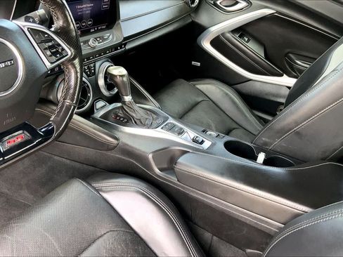 Used 2019 Chevrolet Camaro SS RWD image 14