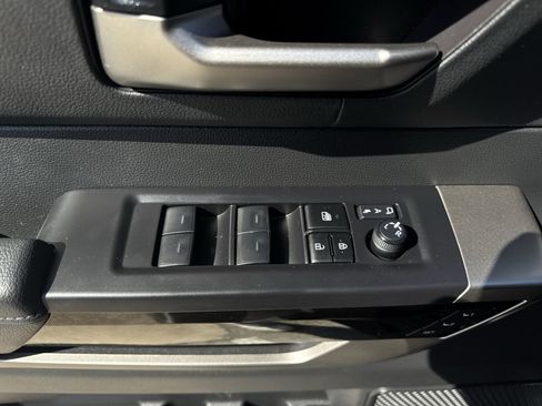 Used 2024 Toyota Tundra Limited image 24