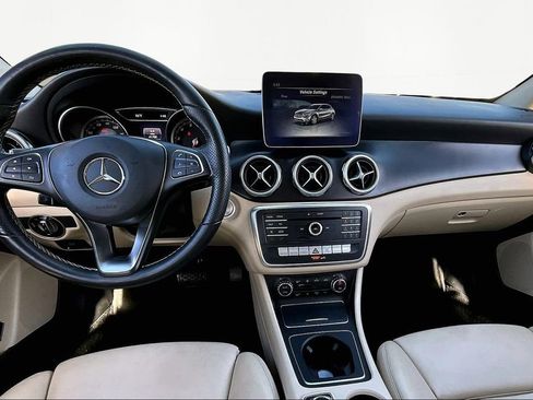 Used 2019 Mercedes-Benz GLA 250 w/ Convenience Package image 7