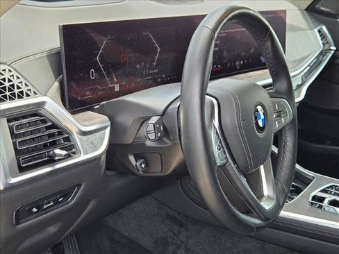 Used 2026 BMW X7 xDrive40i AWD/4WD image 10