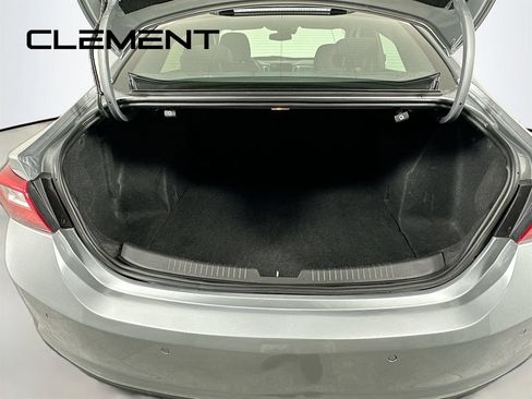Used 2024 Chevrolet Malibu LT FWD image 11