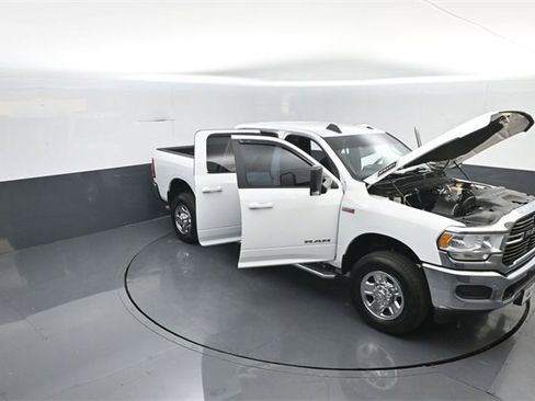 Used 2021 RAM 2500 Big Horn image 34
