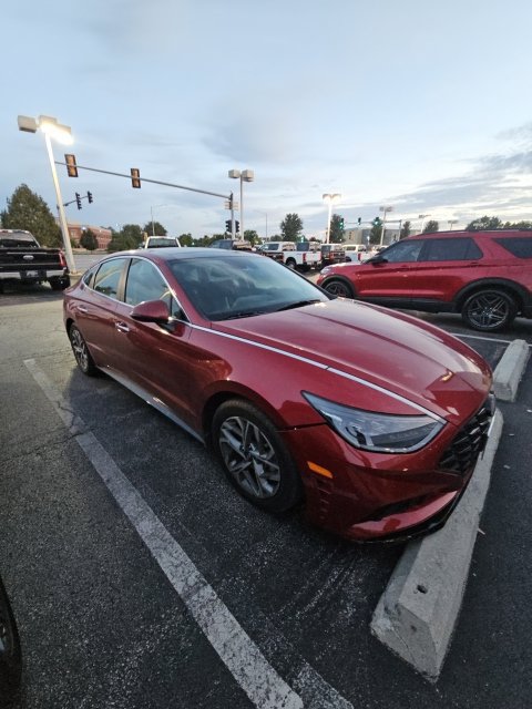 Used 2023 Hyundai Sonata SEL w/ Convenience Package FWD image 2