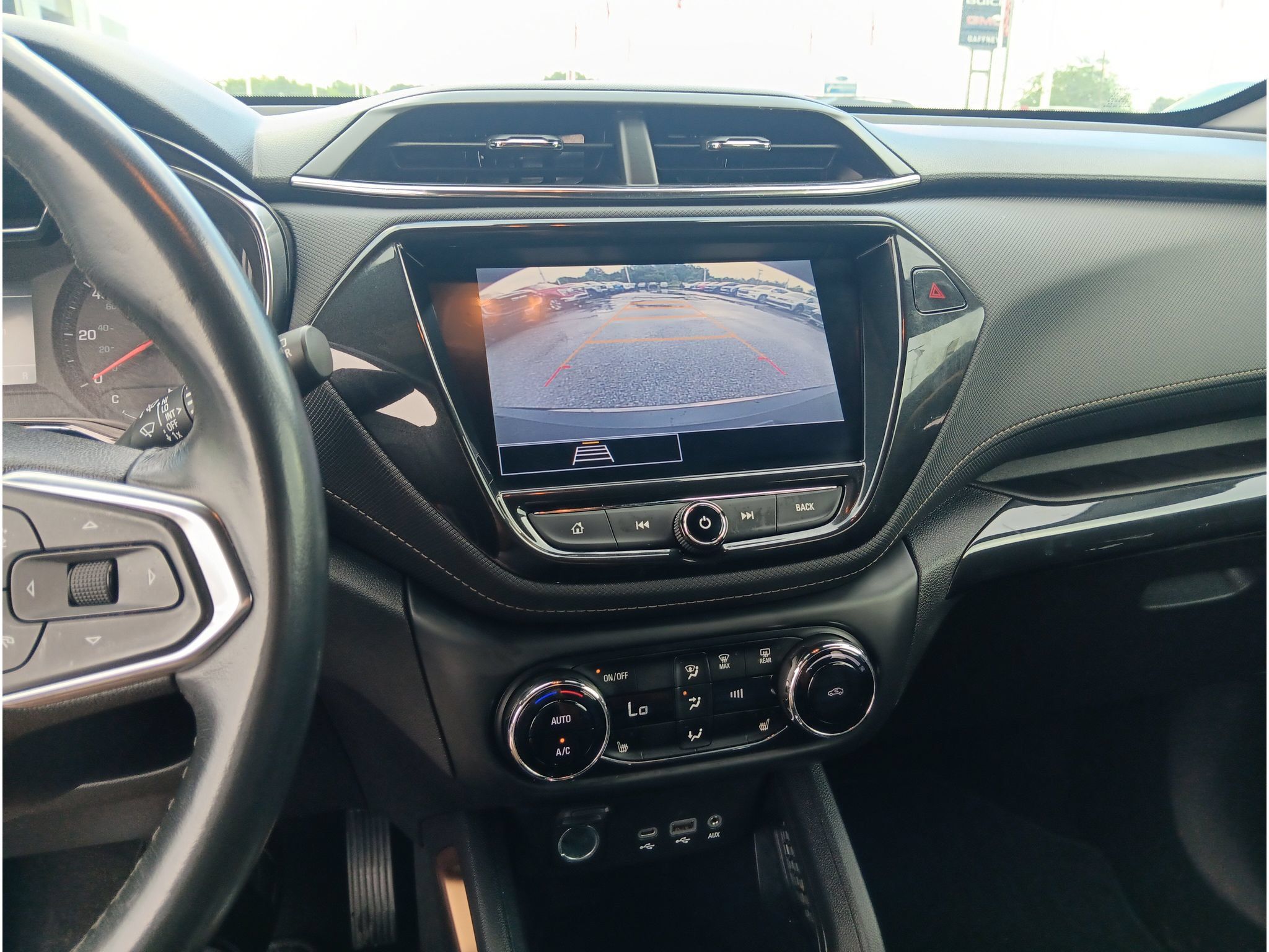 Used 2023 Chevrolet TrailBlazer ACTIV w/ Sun and Liftgate Package FWD image 14