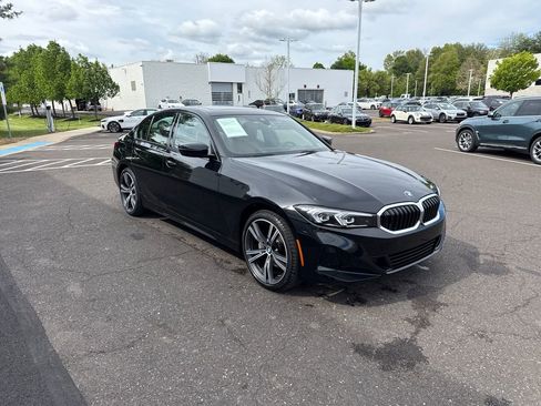 Certified 2023 BMW 330i xDrive Sedan w/ Premium Package AWD/4WD image 7