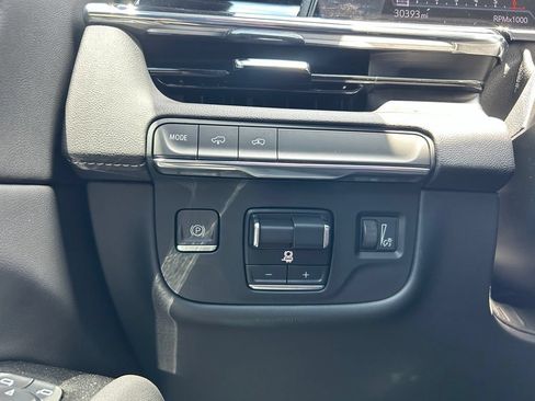 Used 2023 Cadillac Escalade Sport w/ Touring Package RWD image 57