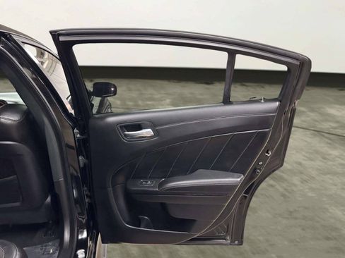 Used 2021 Dodge Charger Scat Pack w/ Daytona Edition Group RWD image 18