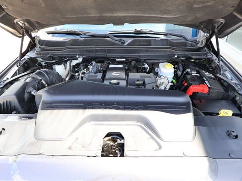 Used 2022 RAM 2500 Limited AWD/4WD image 44