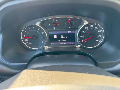 Used 2023 GMC Acadia SLT image 22