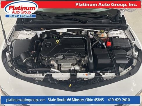Used 2022 Chevrolet Malibu LT FWD image 46