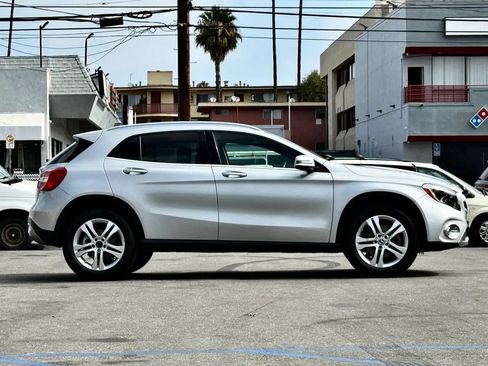 Used 2018 Mercedes-Benz GLA 250 w/ Premium Package image 22