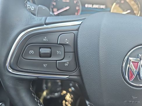 Certified 2021 Buick Envision Essence w/ Technology Package I AWD/4WD image 22