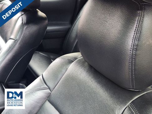 Used 2023 Toyota Tacoma TRD Off-Road image 21