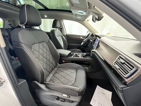 New 2026 Volkswagen Atlas SEL Premium R-Line image 12