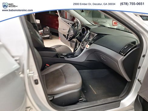 Used 2014 Hyundai Sonata SE w/ Premium Package 03 FWD image 12