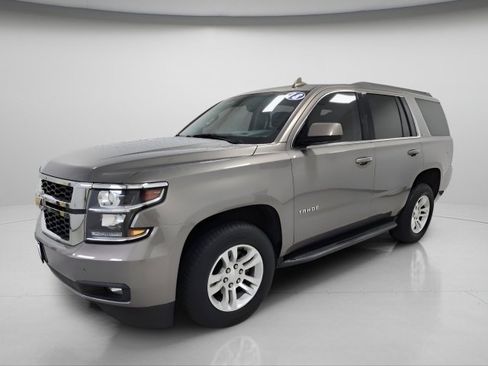 Used 2018 Chevrolet Tahoe LT w/ Luxury Package image 8