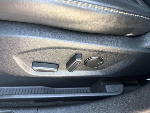 Used 2024 Ford Edge SEL AWD/4WD image 16