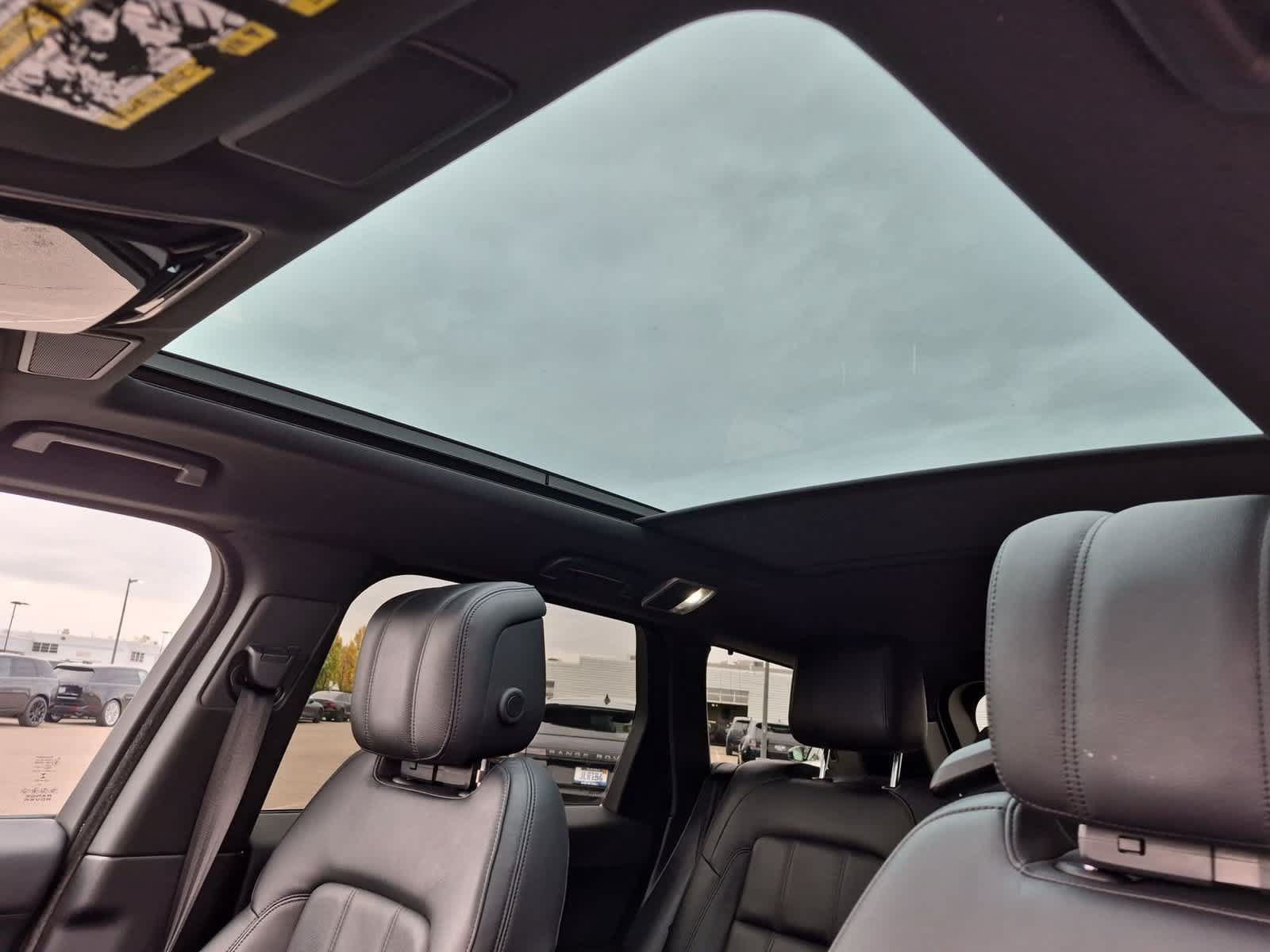 Used 2020 Land Rover Range Rover Sport SE AWD/4WD image 19