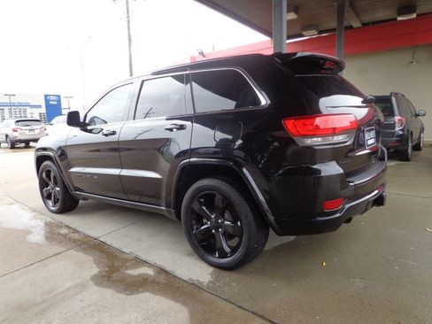 Used 2015 Jeep Grand Cherokee Altitude AWD/4WD image 6