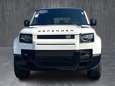 Used 2025 Land Rover Defender 110 V8 image 2