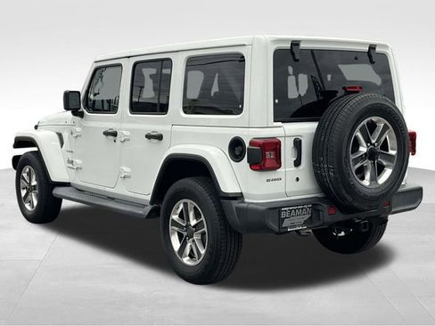 Used 2018 Jeep Wrangler Unlimited Sahara image 5