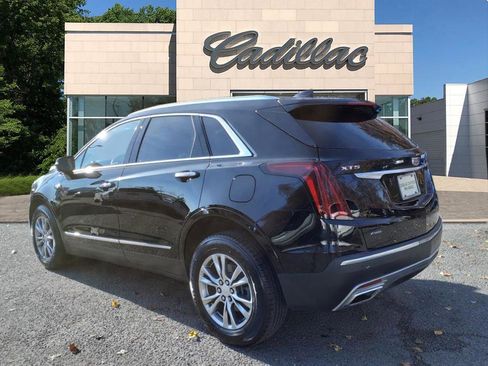 Certified 2022 Cadillac XT5 Premium Luxury image 3
