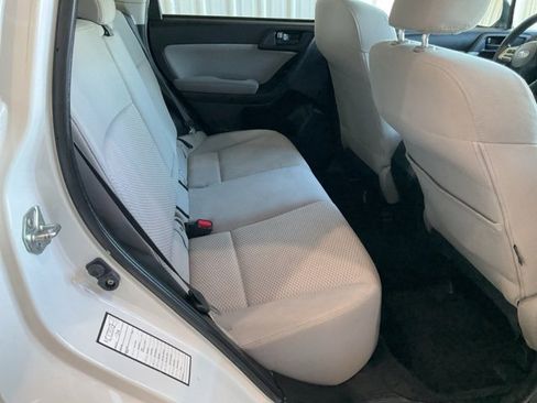 Used 2014 Subaru Forester 2.5i Premium w/ All-Weather Package image 24