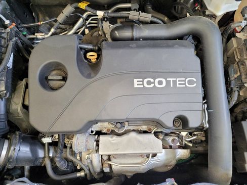 Used 2021 Chevrolet Equinox LT w/ LPO, Floor Liner Package FWD image 30