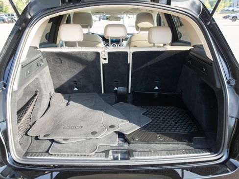 Used 2020 Mercedes-Benz GLC 300 4MATIC image 14
