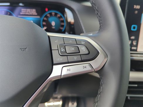 New 2026 Volkswagen Atlas Cross Sport SEL Premium R-Line image 38