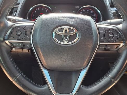Used 2020 Toyota Camry XSE FWD image 14