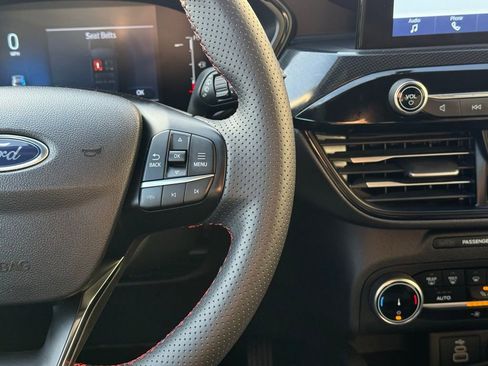 Used 2025 Ford Escape ST-Line image 11