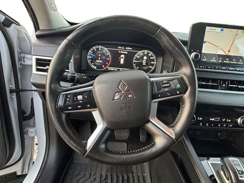 Used 2024 Mitsubishi Outlander SE FWD image 18